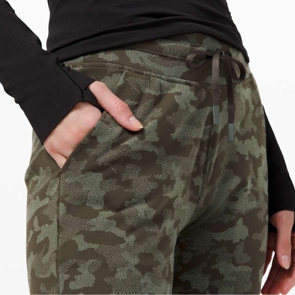 Lululemon Ready to Rulu Jogger 29" Heritage Camo Dark Olive Green Twill Size 2 - Picture 3 of 12